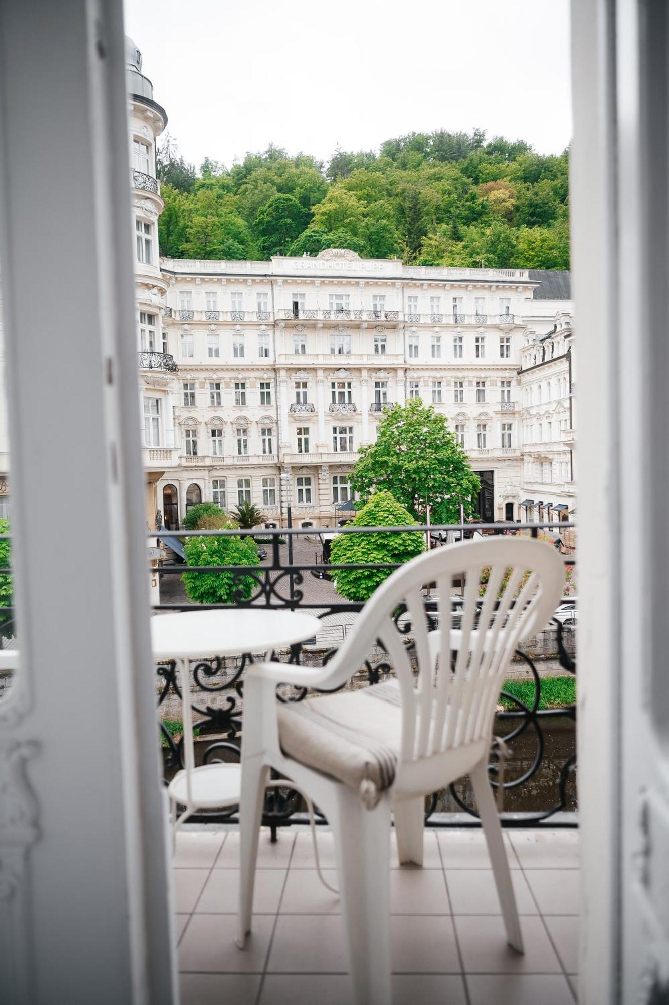 Alisa Hotel Karlovy Vary Exterior photo